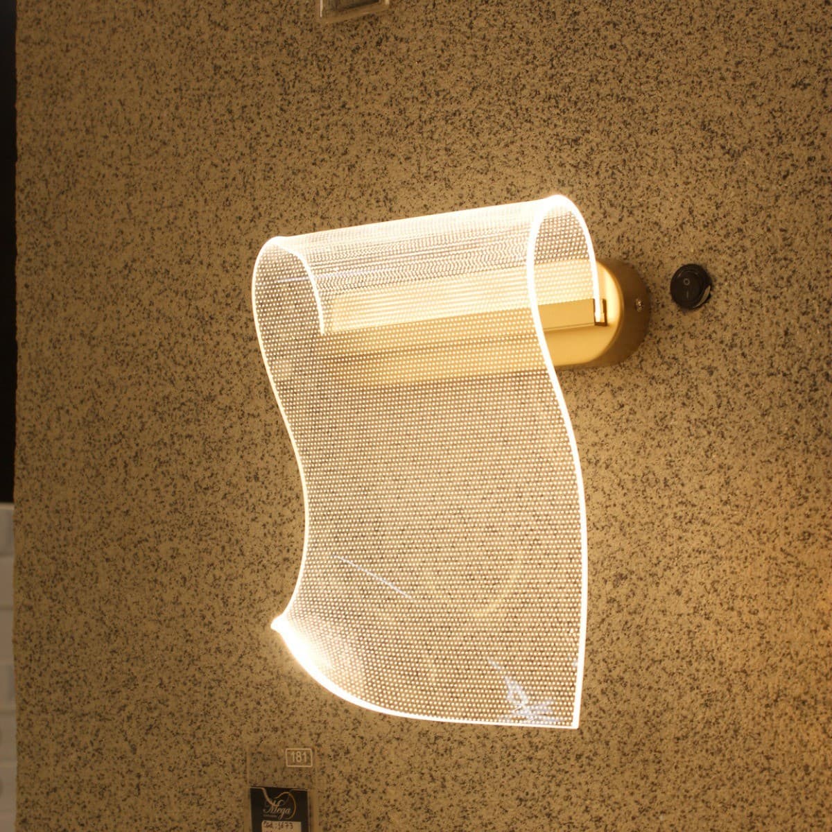 Arandela LED Acrílica 3 em 1 Ala-003B Dourada Bivolt 5W