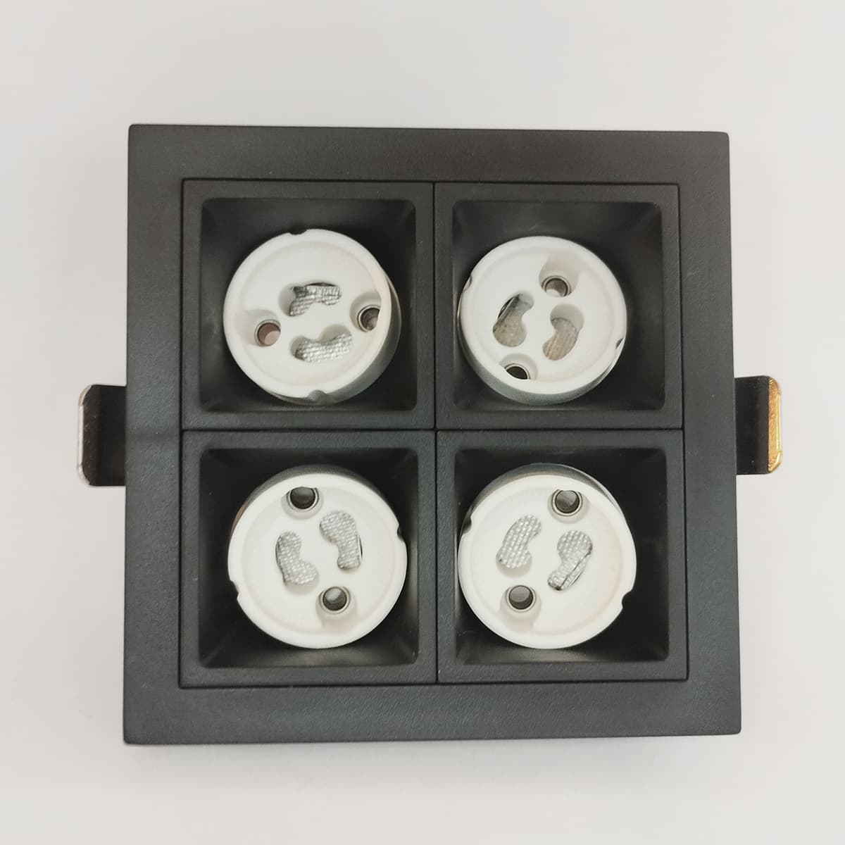 Spot Embutir Recuado 4 Mini Dicroicas MR11 GU10 - Moon Preto