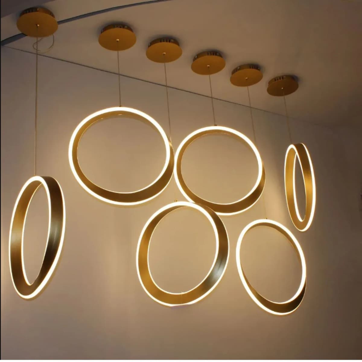 Pendente Celestial LED 46W 3000K Dourado 40cm