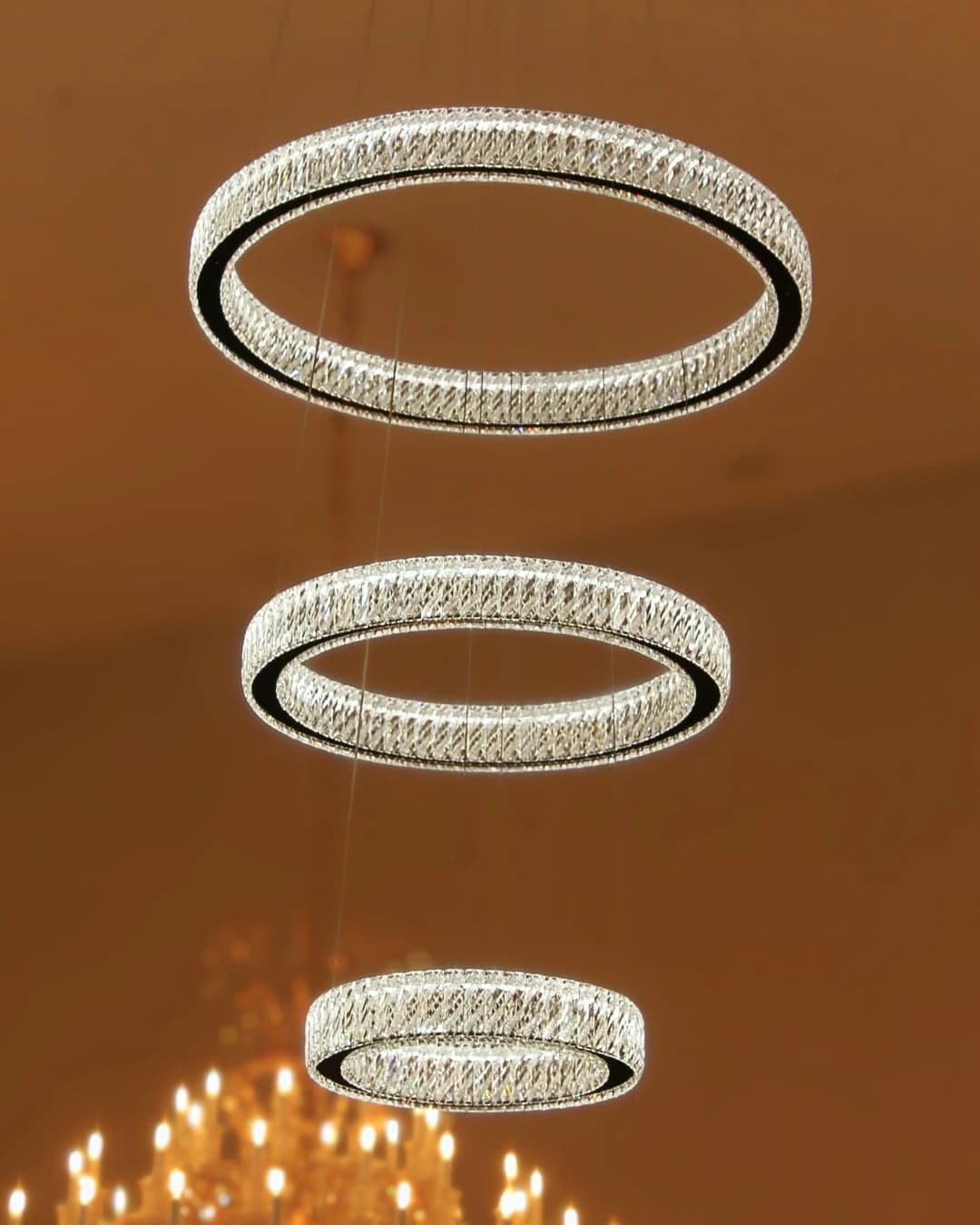 Pendente LED Allianz Cristal 110W 3 Cores Bivolt Ø80/60/40cm