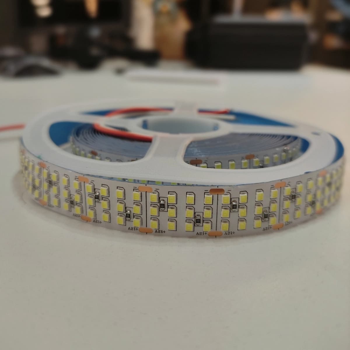 Fita LED SMD 624 12V 36W 4000K IP20 5m Alto Brilho Inluss