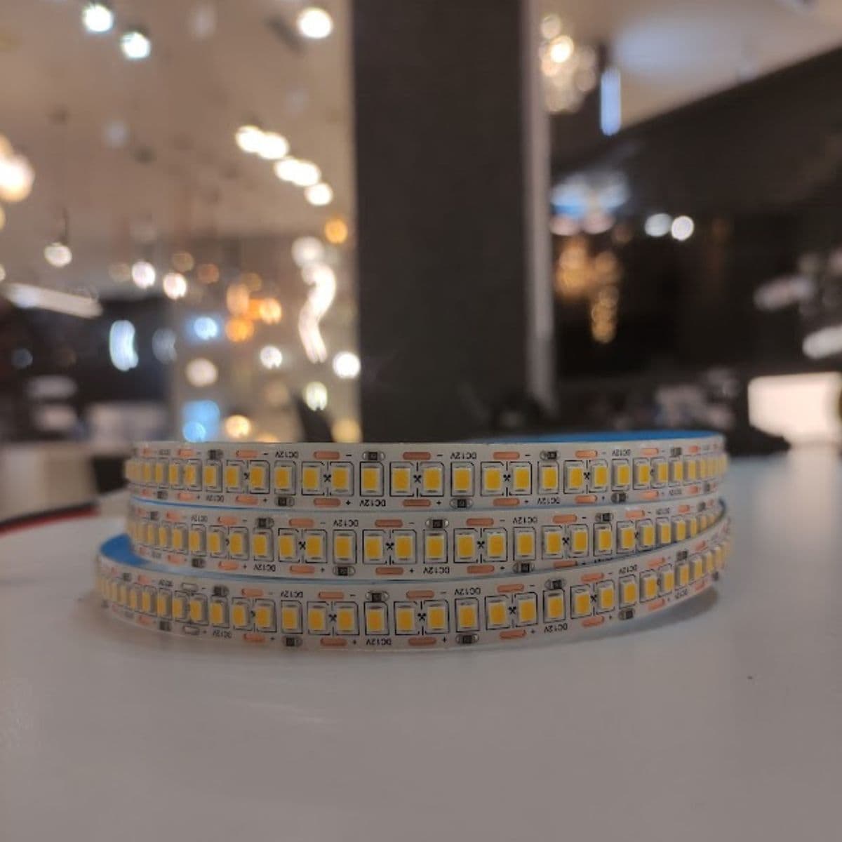 Fita 240 LED 4000K 12V 21W 5MT IP20 - Inluss