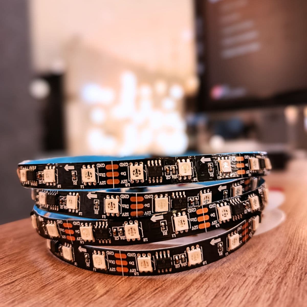 Fita LED RGB 4D Black 60 LEDs 12V 5m com Controladora – VLX