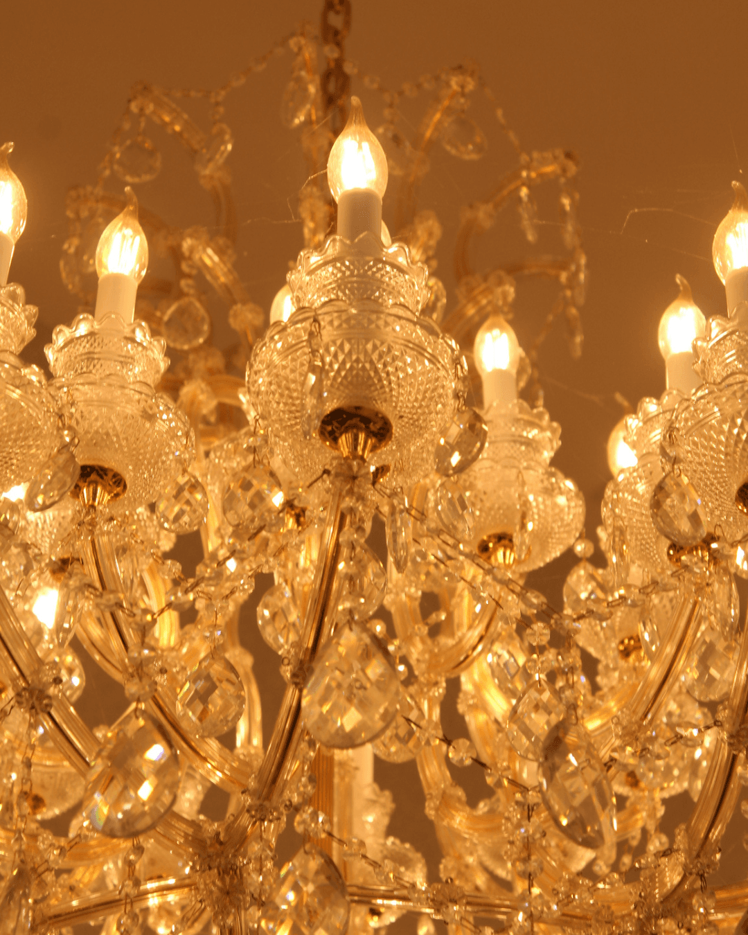 Lustre de Cristal Maria Thereza 48 Braços