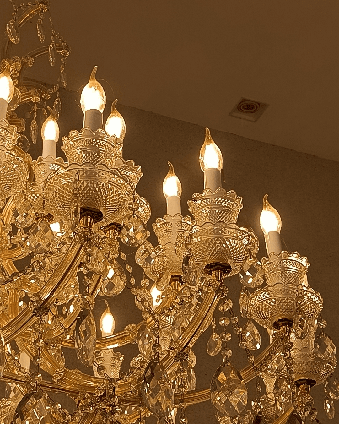 Lustre de Cristal Maria Thereza 48 Braços