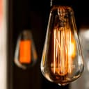 Lâmpada LED Filamento 4W Pêra ST64 2400K - Lumanti Branco Quente