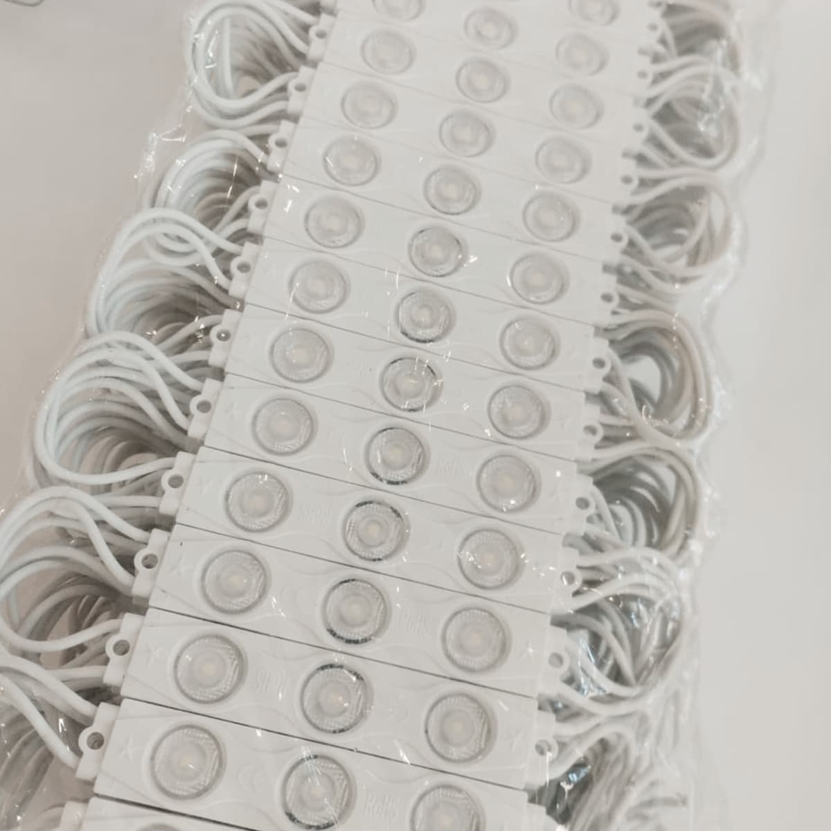Kit 20 Módulos LED 3030 6000K 220V - LXP Branco Frio