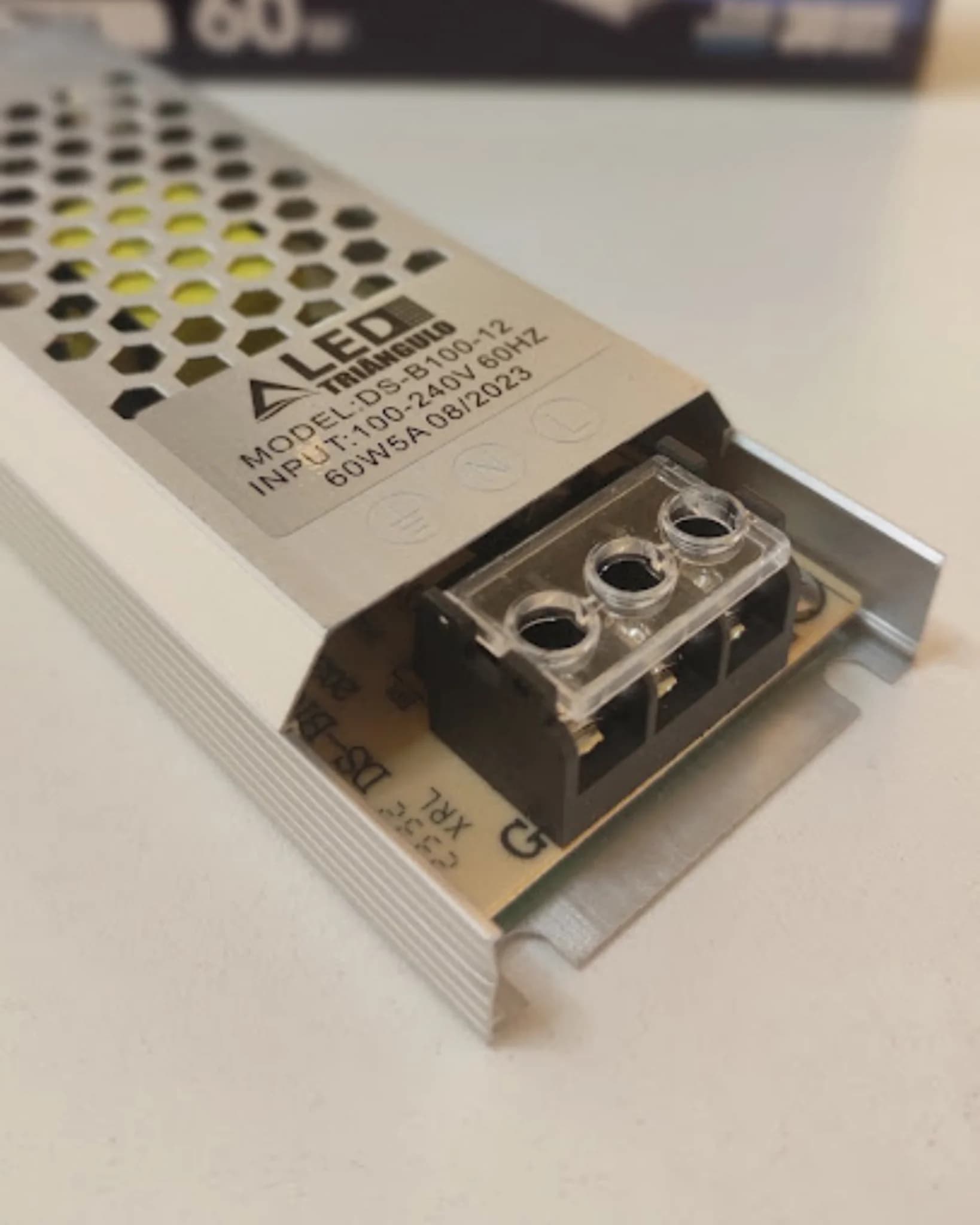 Fonte LED Slim 12V 60W 5A Bivolt para Fita LED