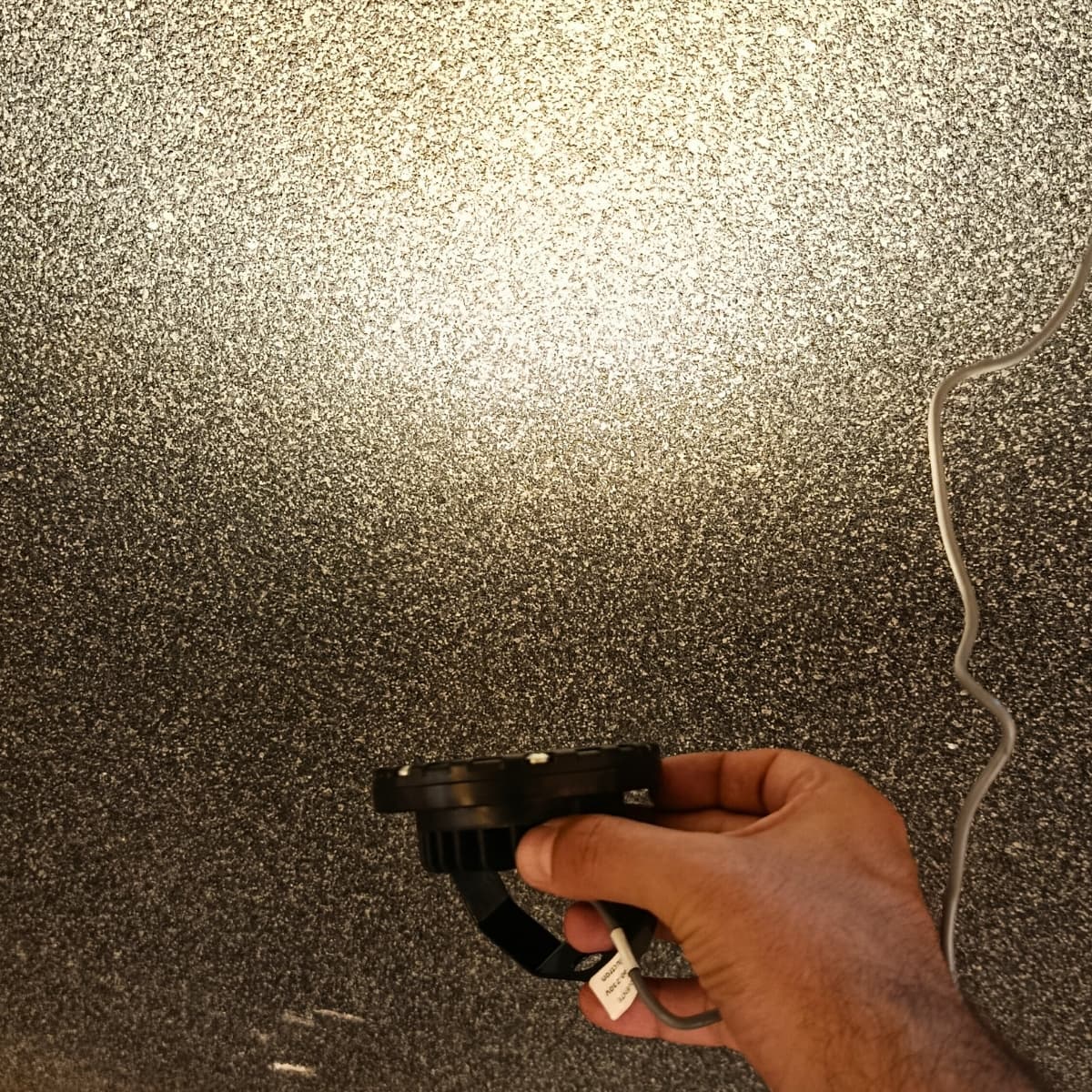 Spot Refletor LED 8W 3000K Plastico IP65 Preto - Iluctron