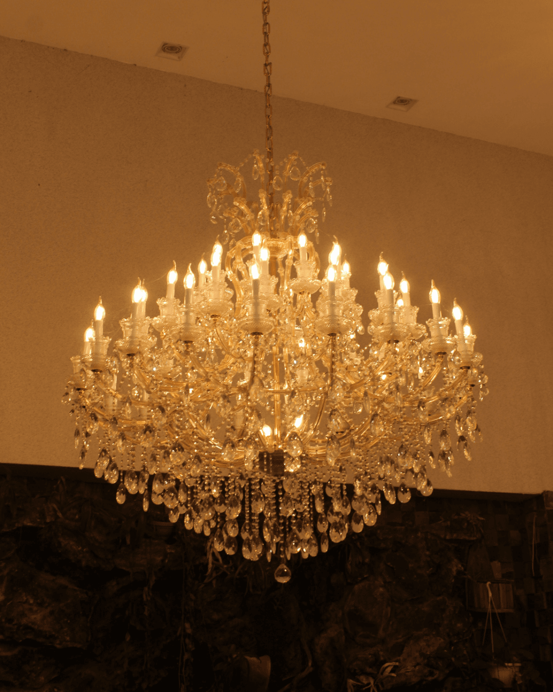 Lustre de Cristal Maria Thereza 48 Braços