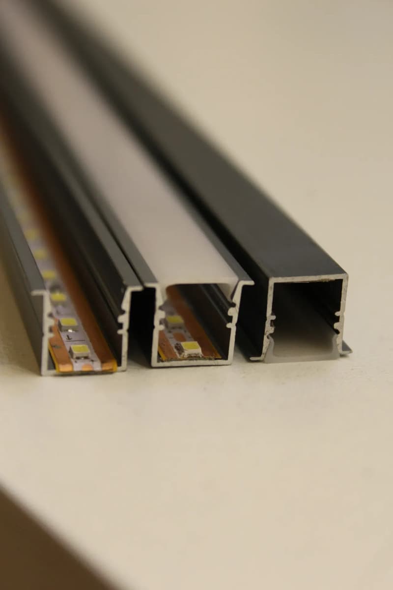 Perfil U 1mt 12mm Embutir C/led 12v 6000k
